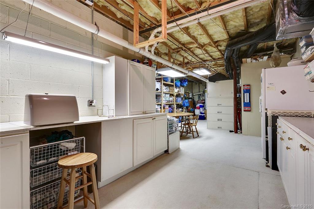 Royal Pointe - Residential