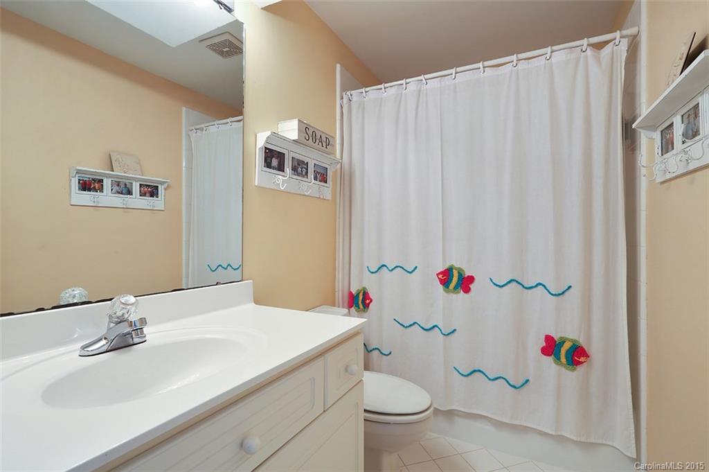 Royal Pointe - Residential