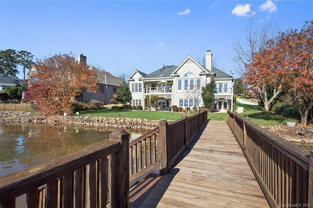 Royal Pointe - Residential