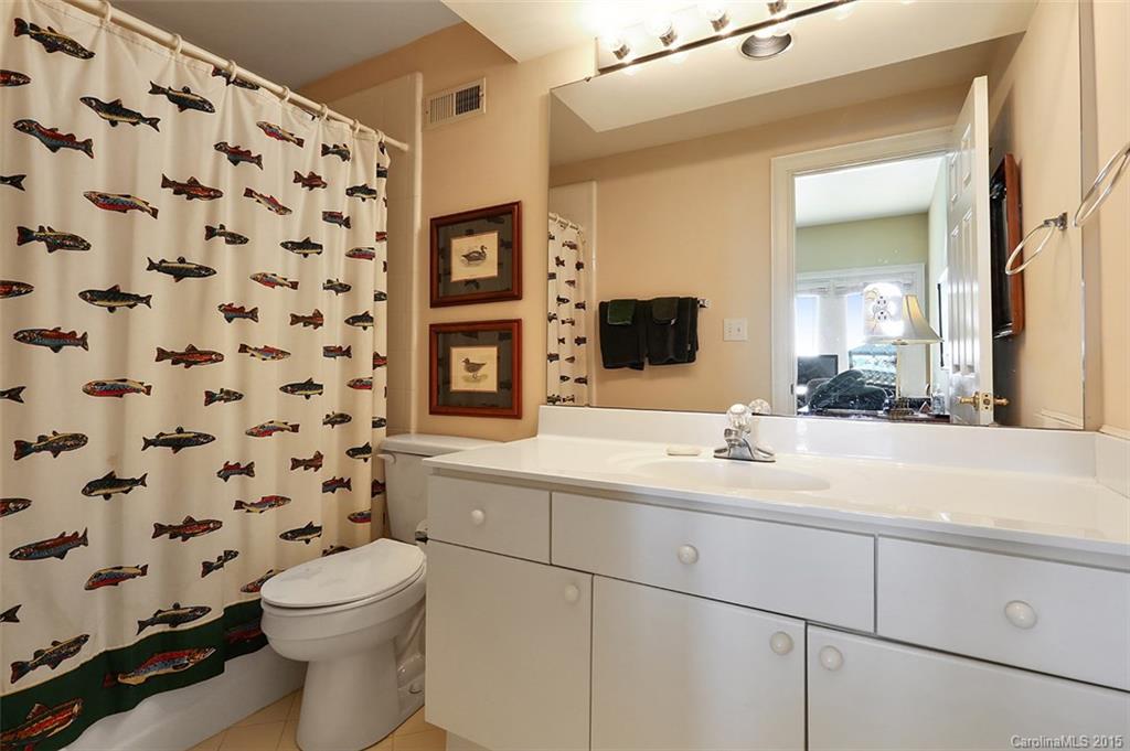 Royal Pointe - Residential