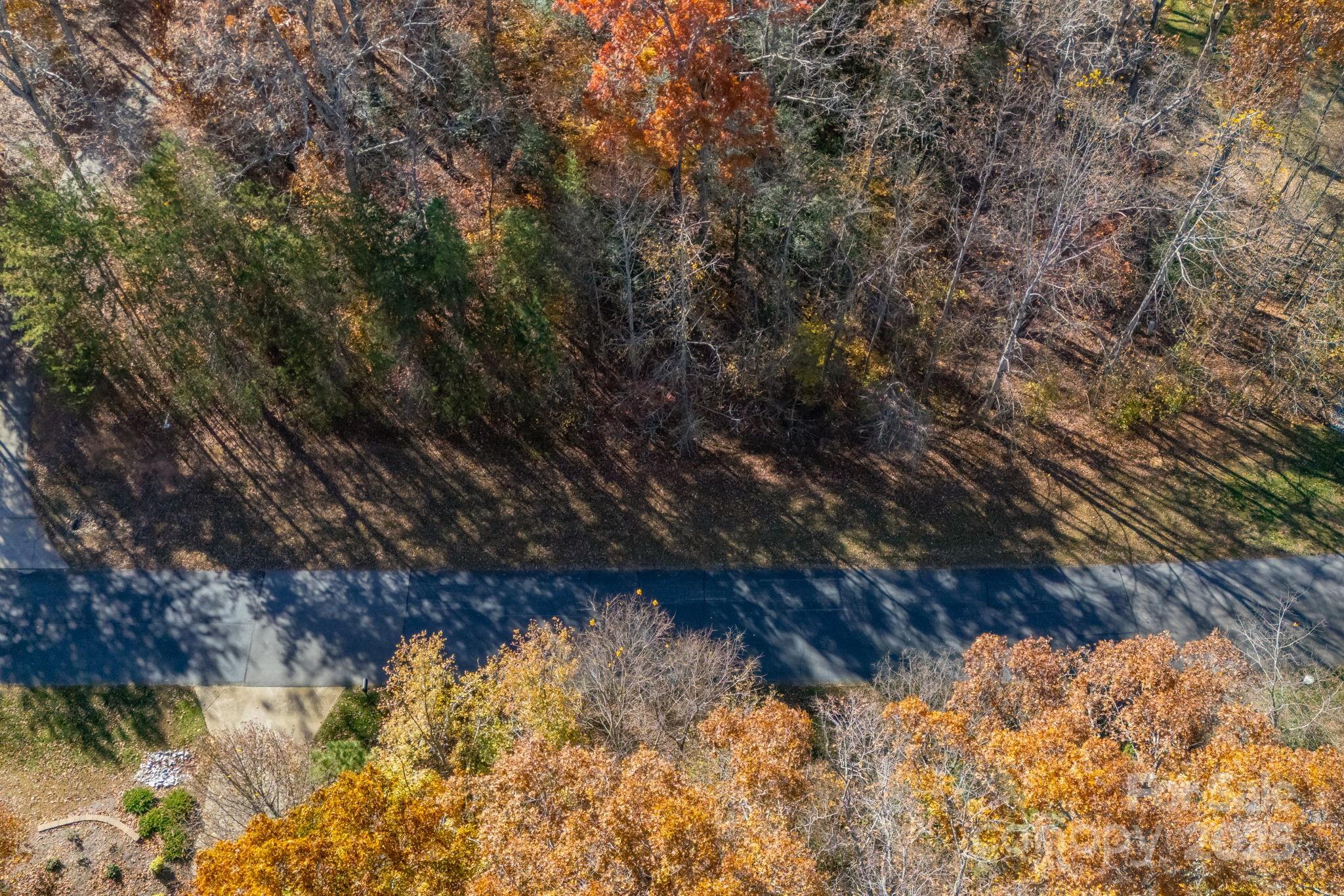 Yachtsmans Point - Land