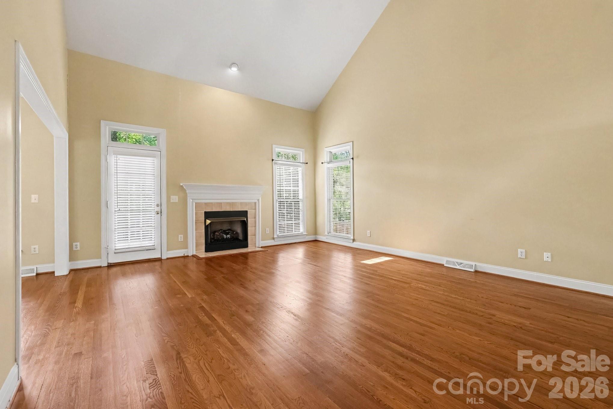 4003 Country Oaks Drive