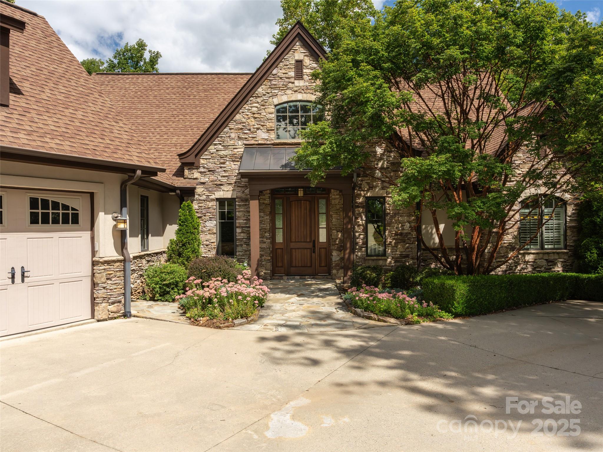 21 Windcliff Drive