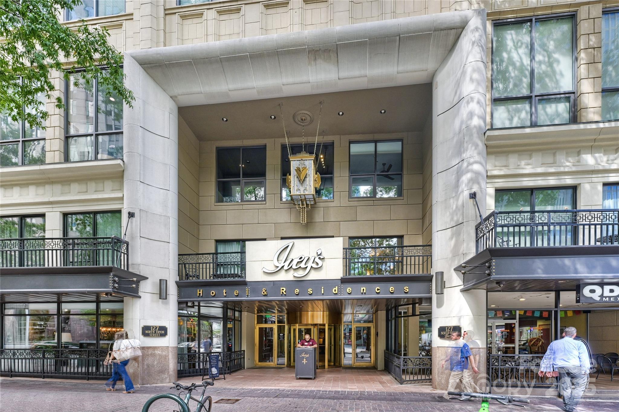 127 N Tryon Street 615