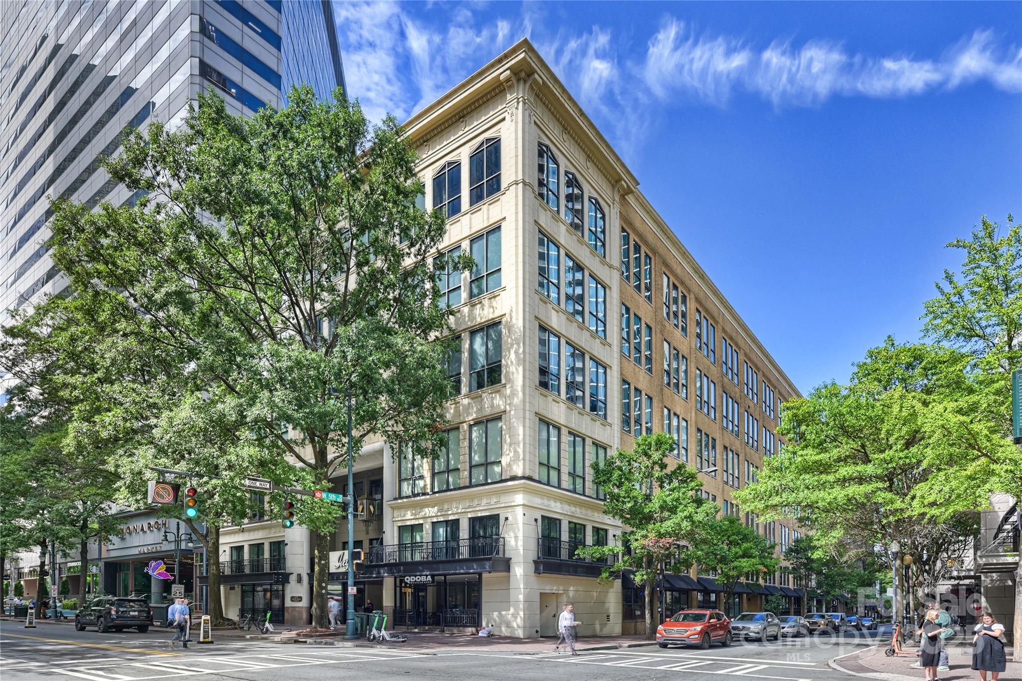 127 N Tryon Street 615