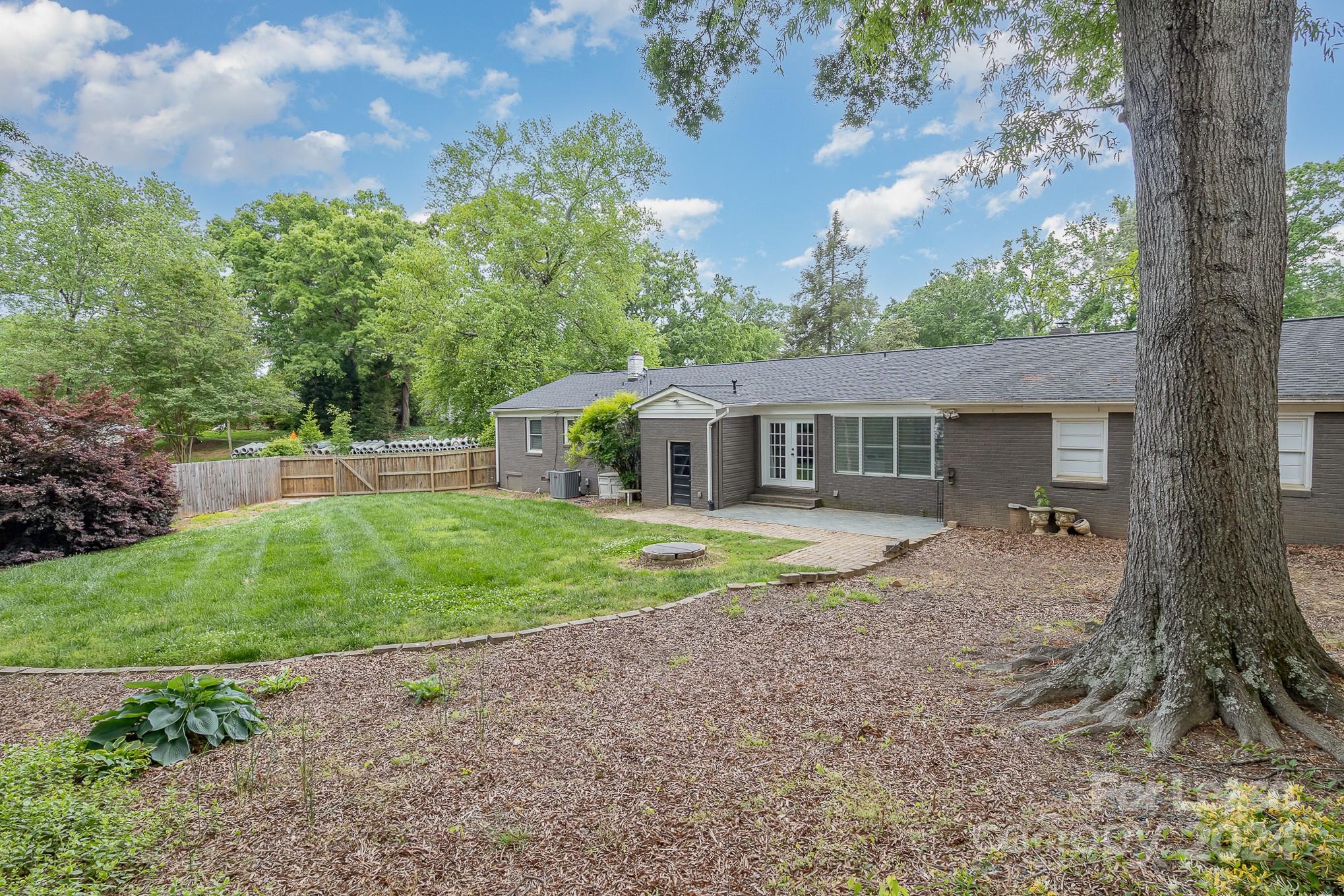 Sherwood Forest - Residential Lease