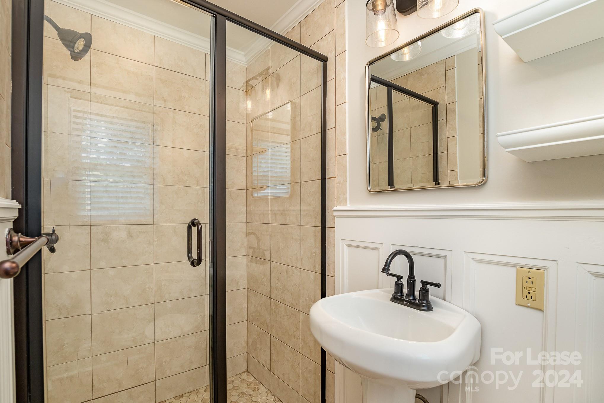 Sherwood Forest - Residential Lease