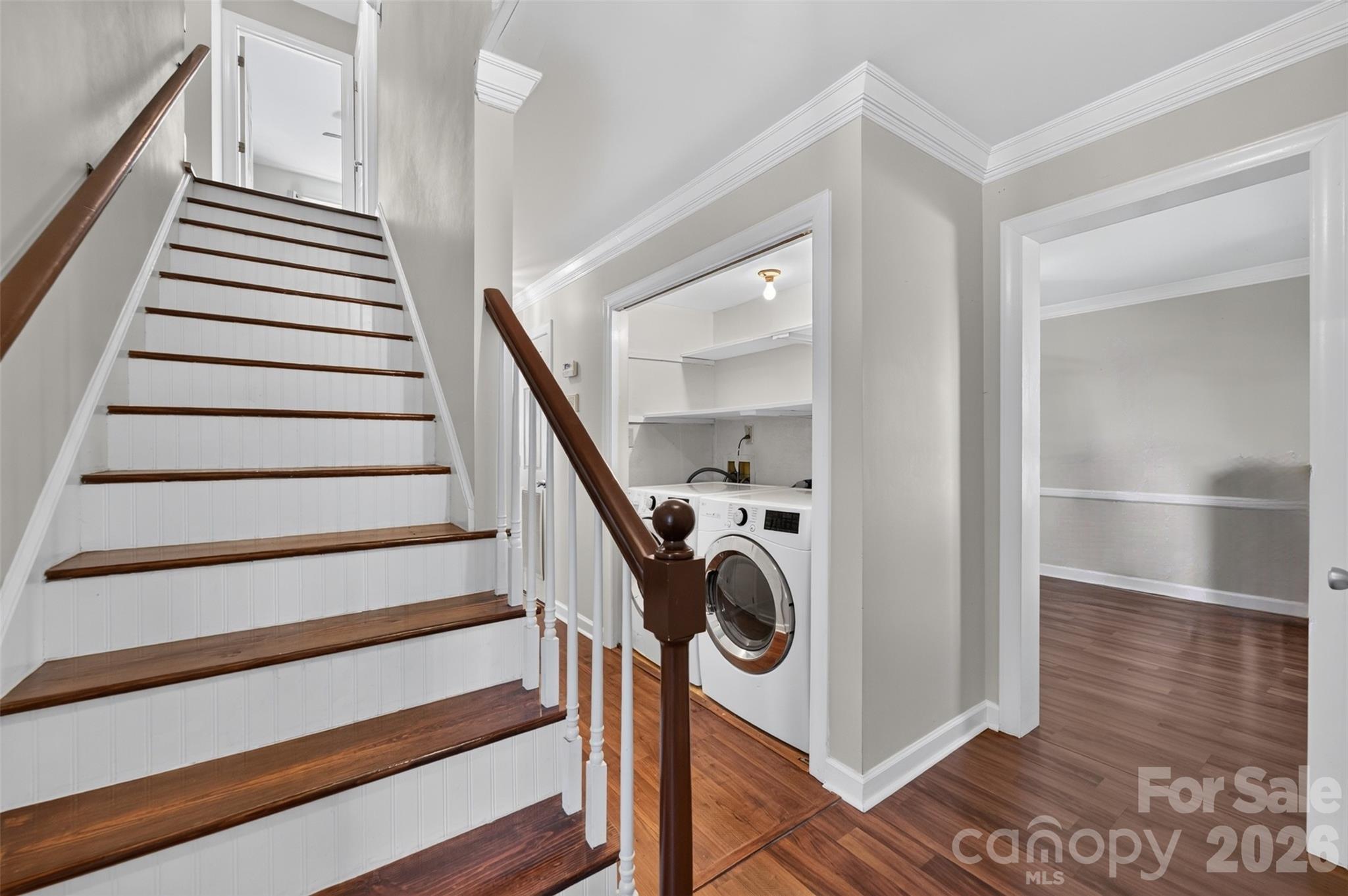 2705 N Center Street 56