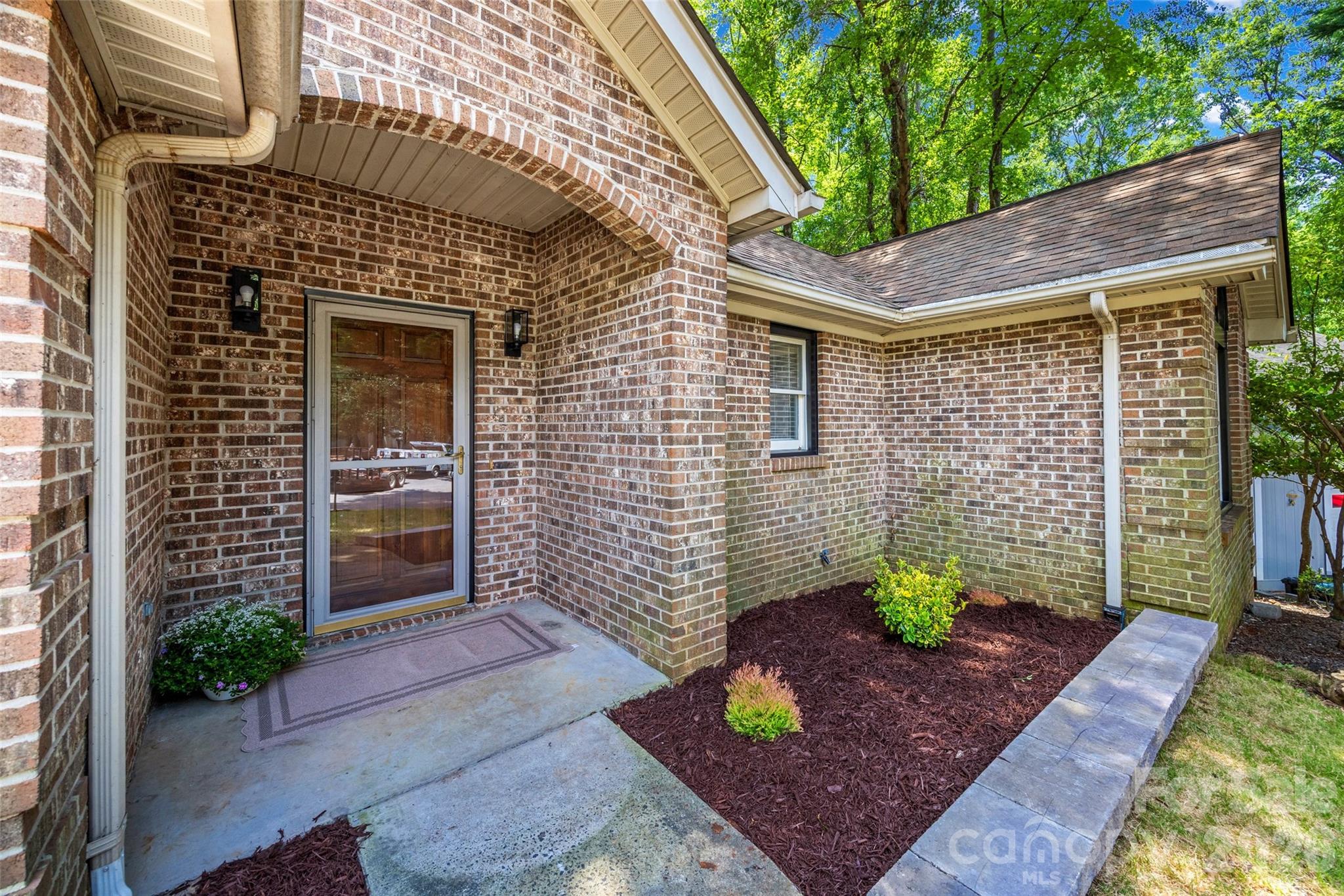 5053 Suwarrow Court