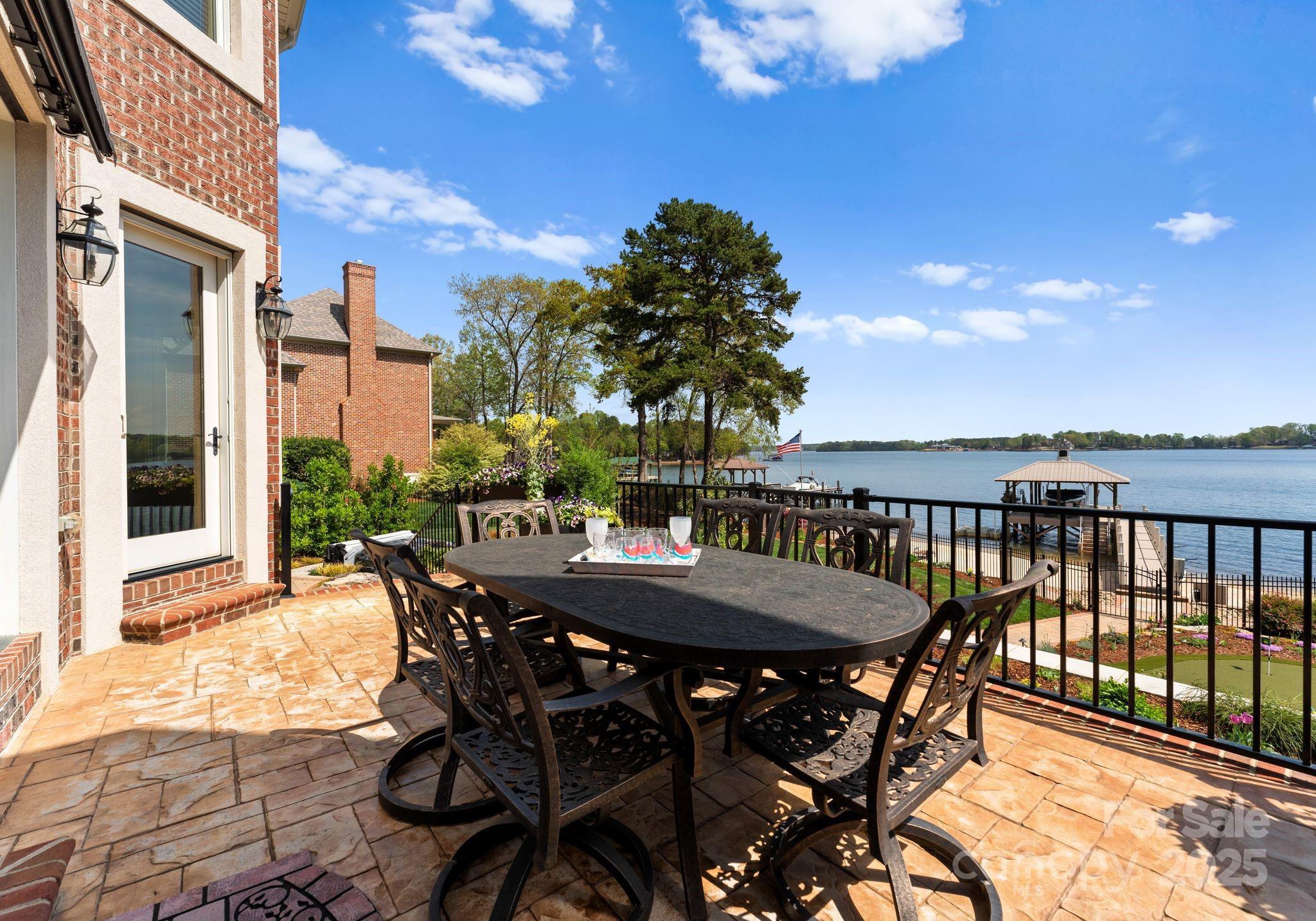 Sailview - Residential