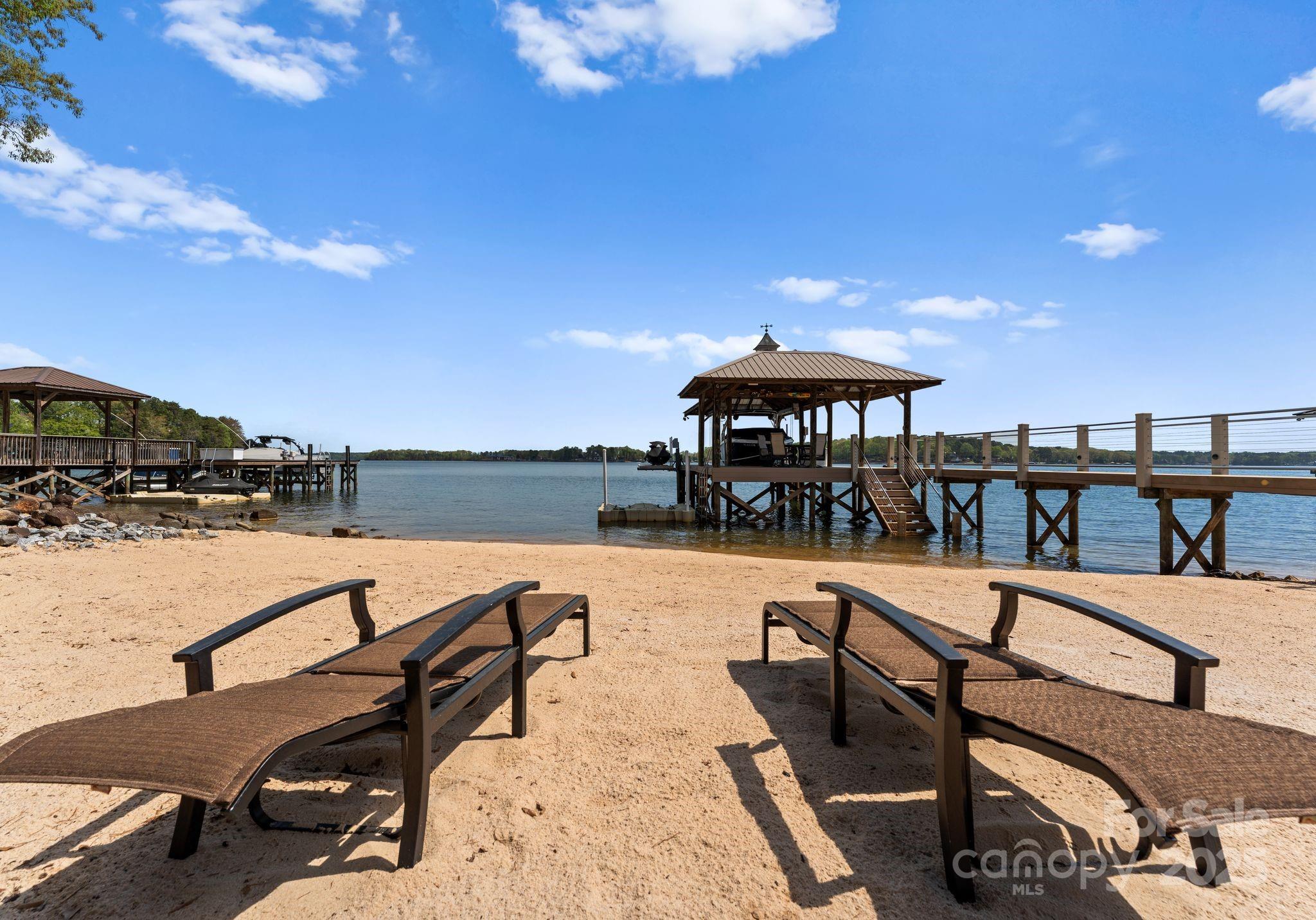 3988 Channel Point Lane