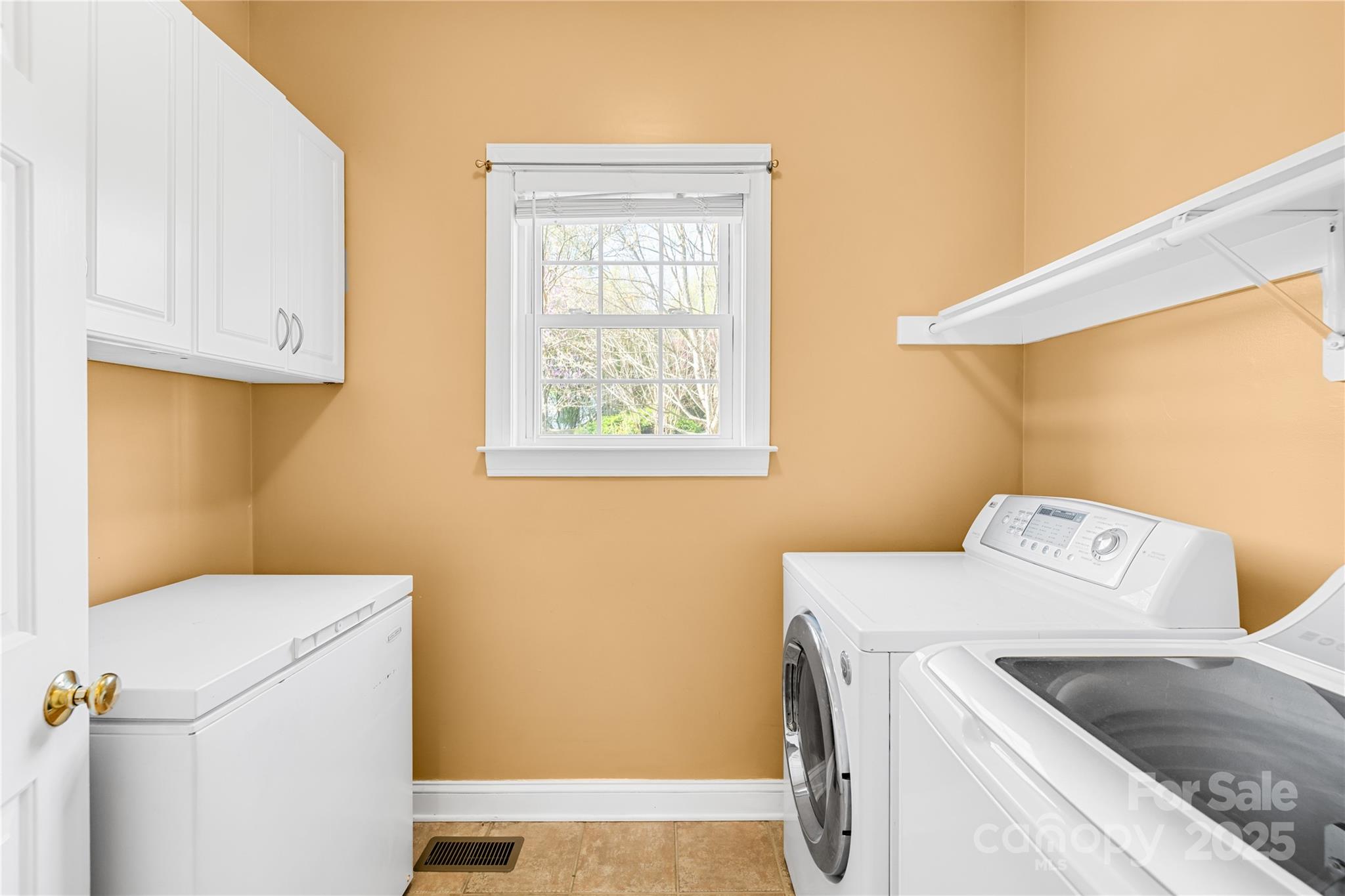 Macaulay - Residential