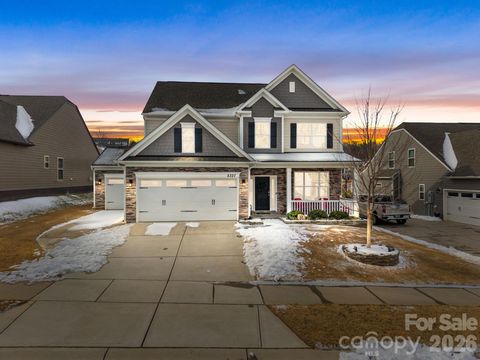 5327 Pembrey Drive Denver NC 28037