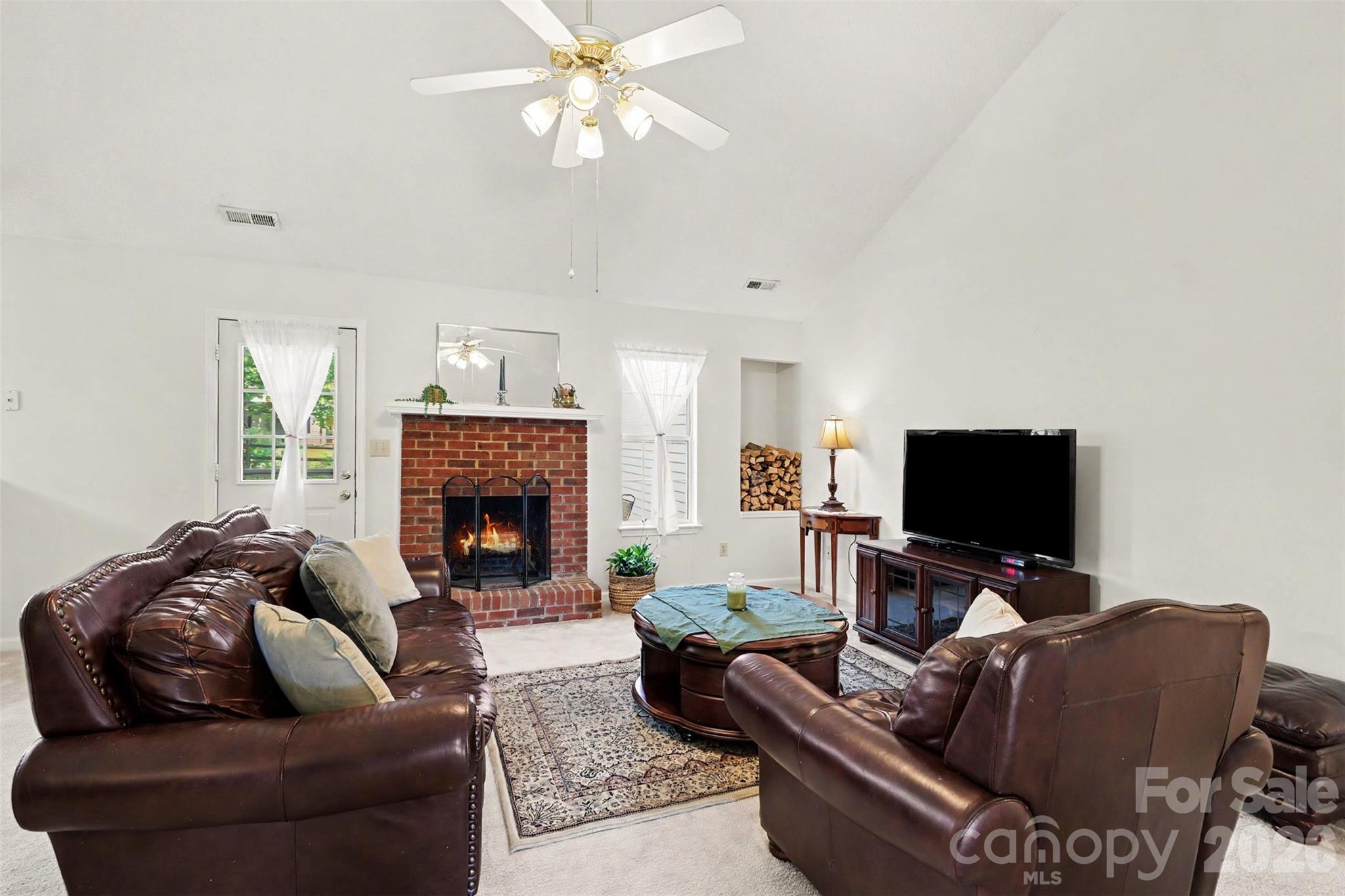 1010 Ridgefield Circle