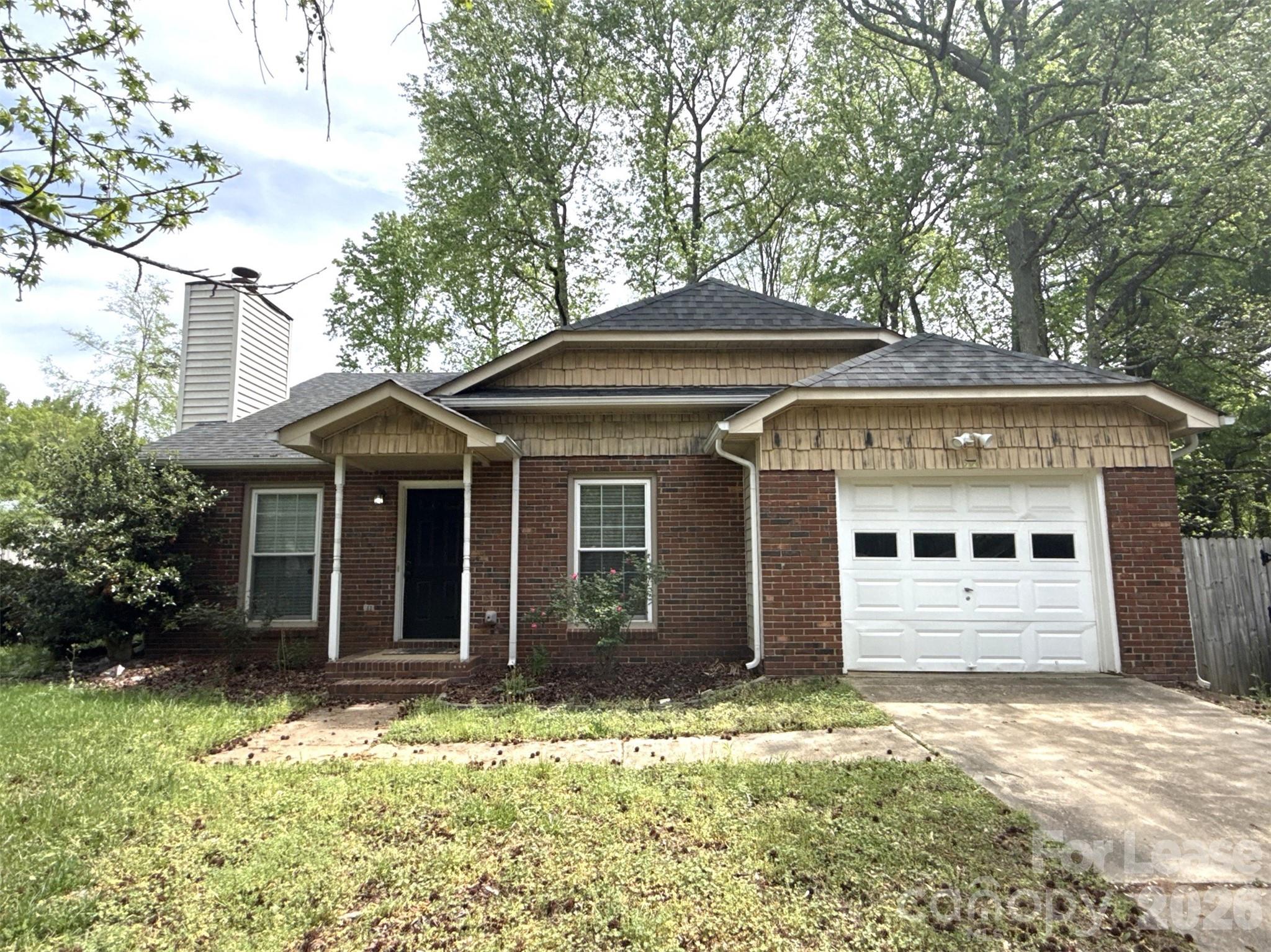 Hunters Crossing - Residential Lease