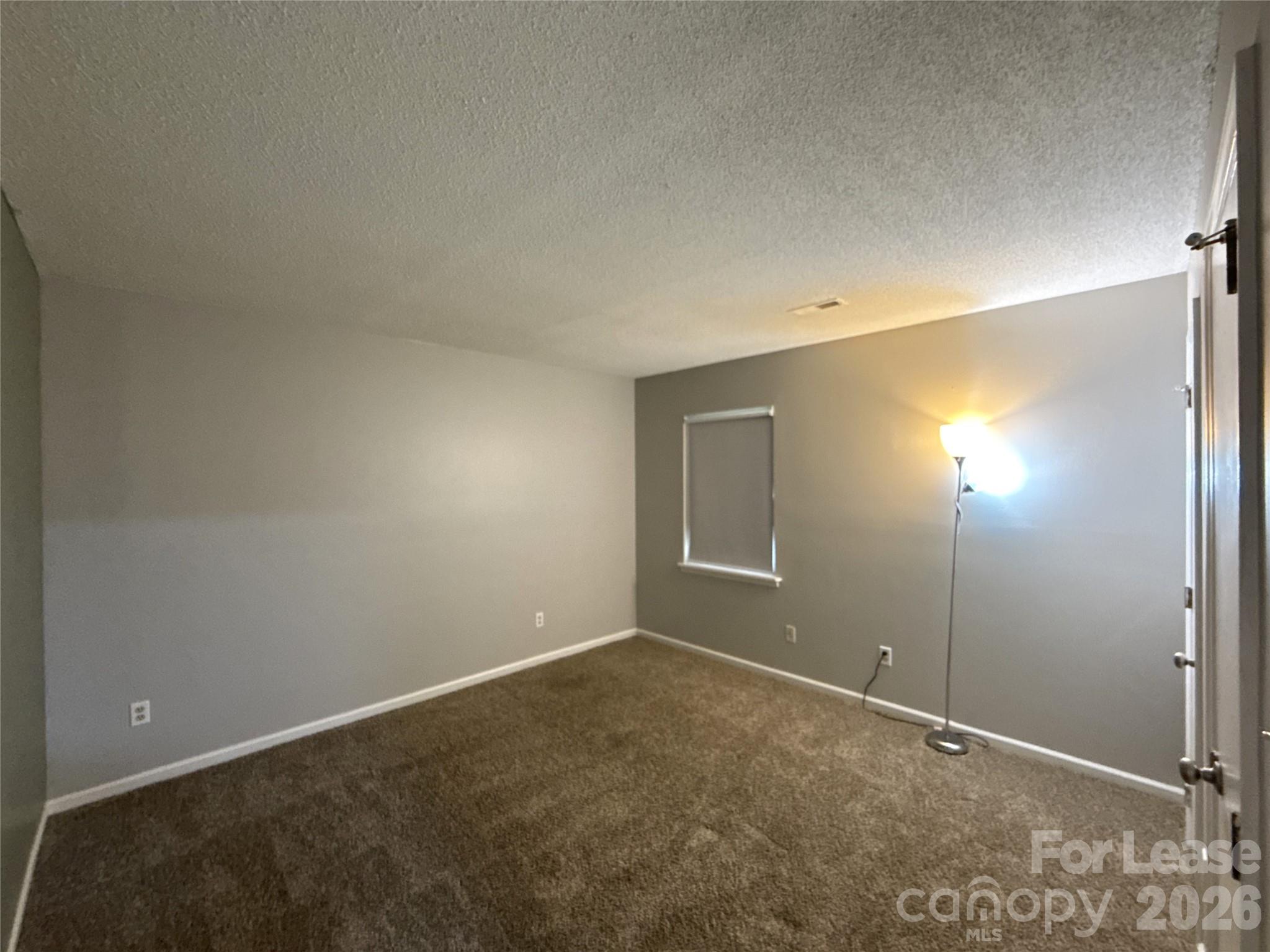 Hunters Crossing - Residential Lease