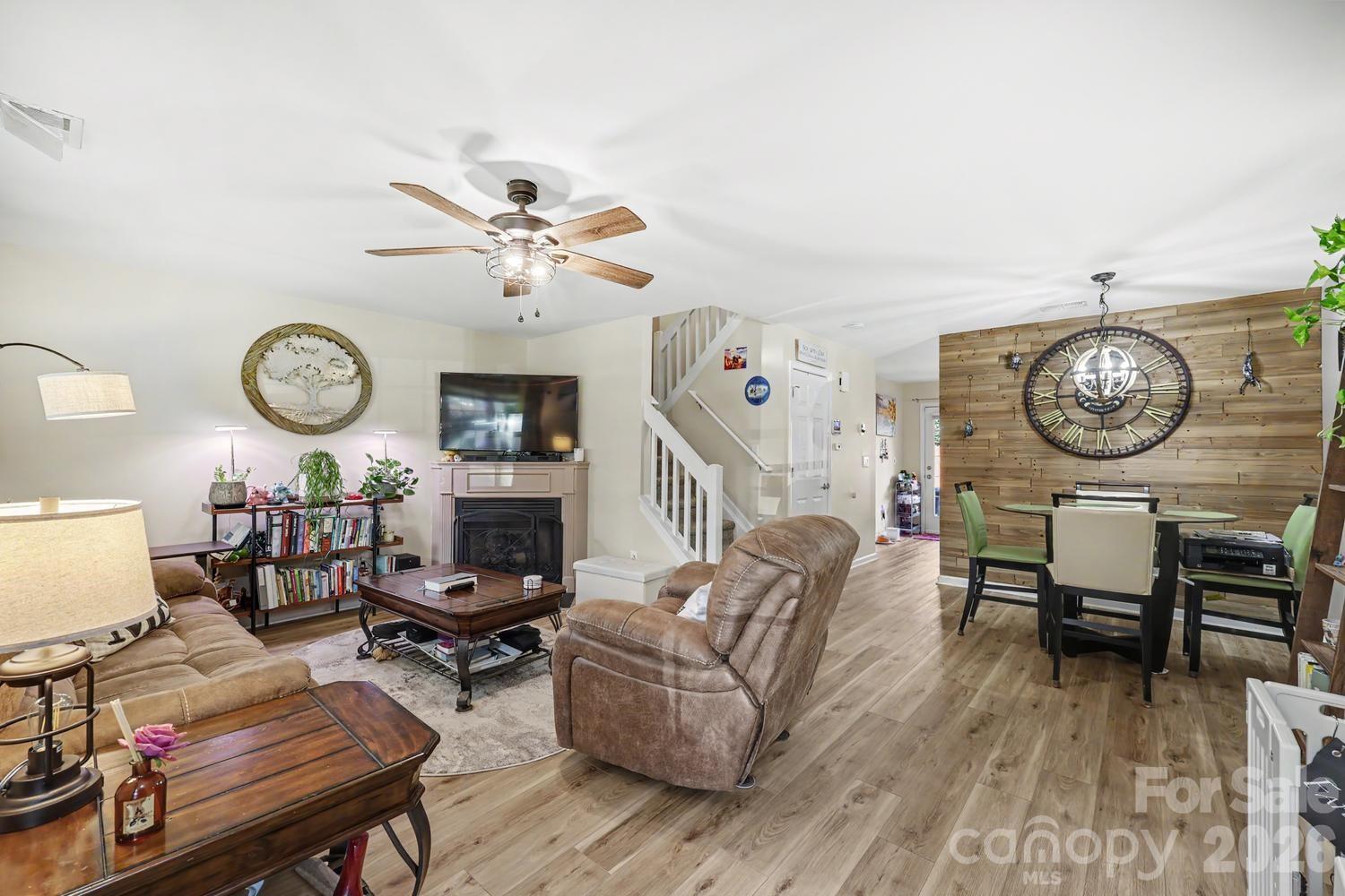 11629 Boxer Lane