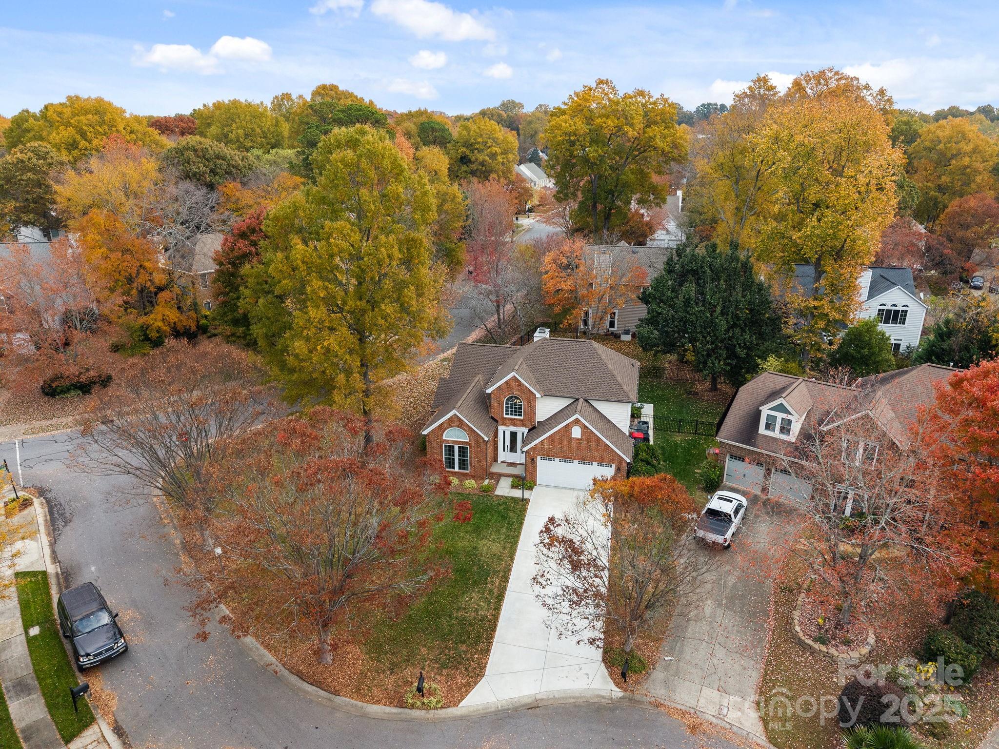 102 Lake Davidson Circle