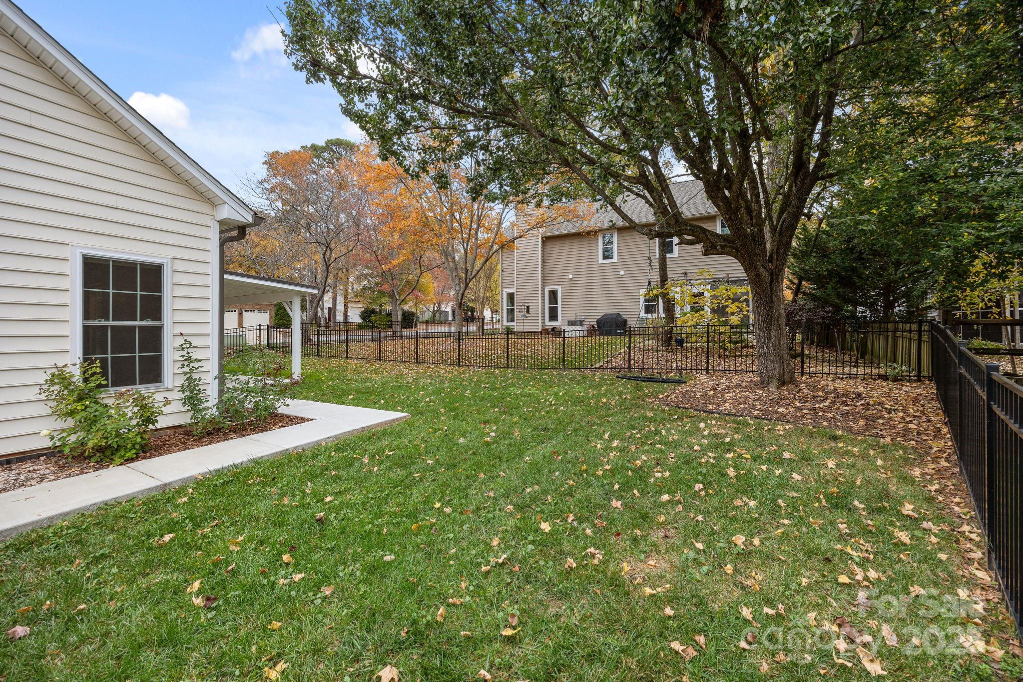 Woods at Lake Davidson - Residential