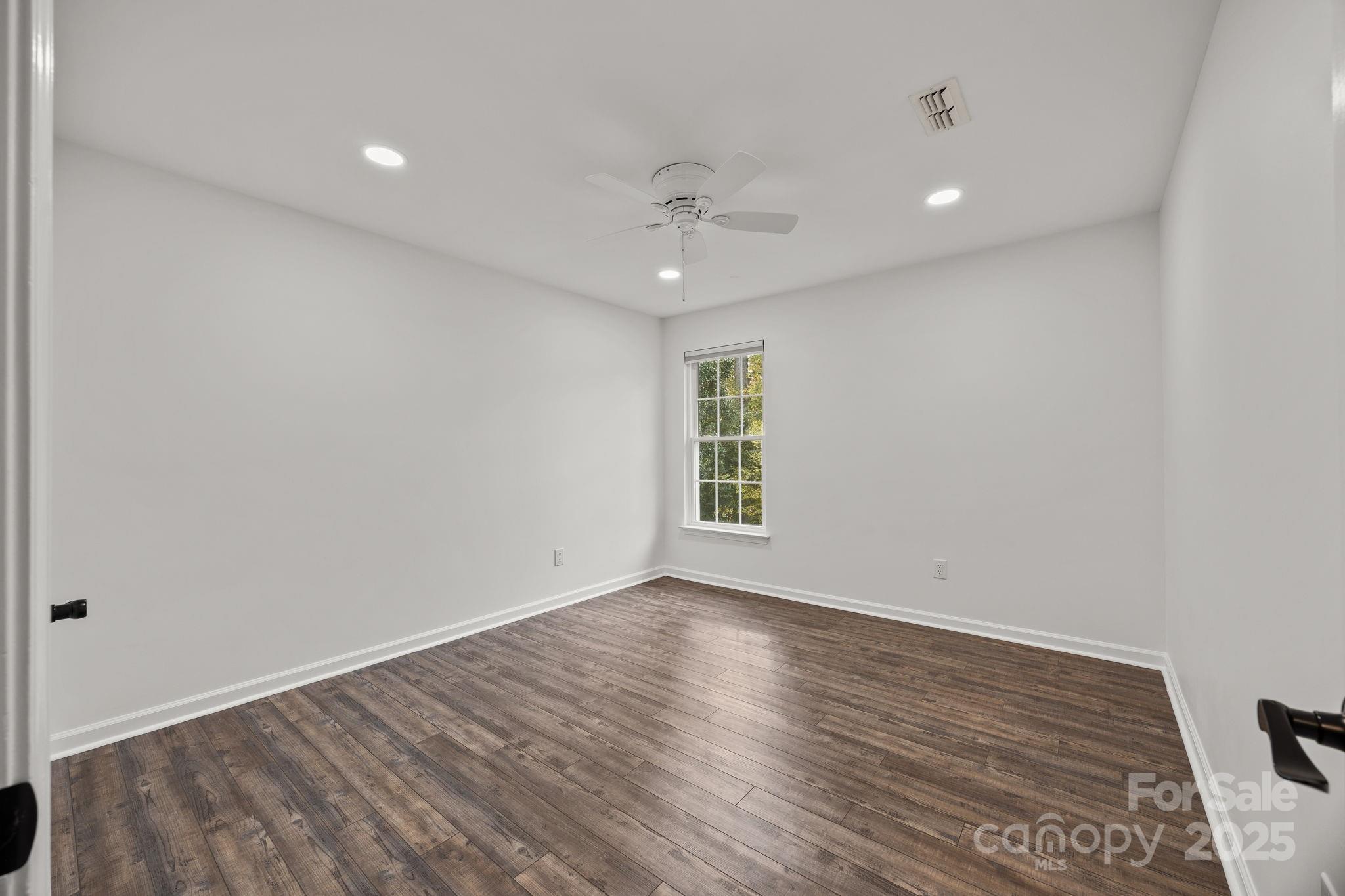 Woods at Lake Davidson - Residential