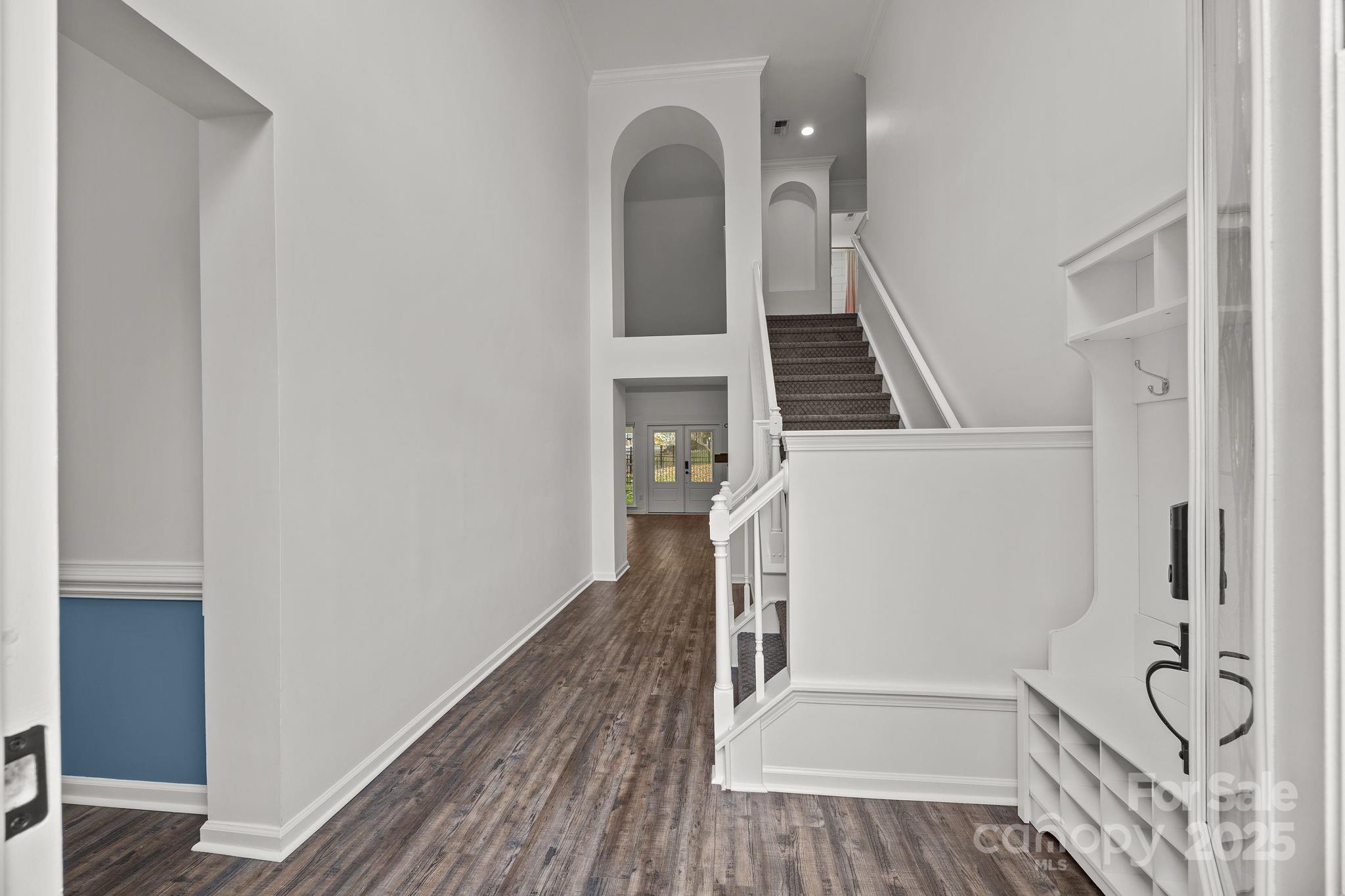 102 Lake Davidson Circle