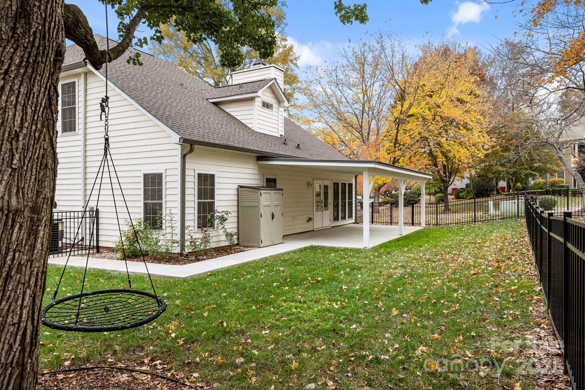 Woods at Lake Davidson - Residential