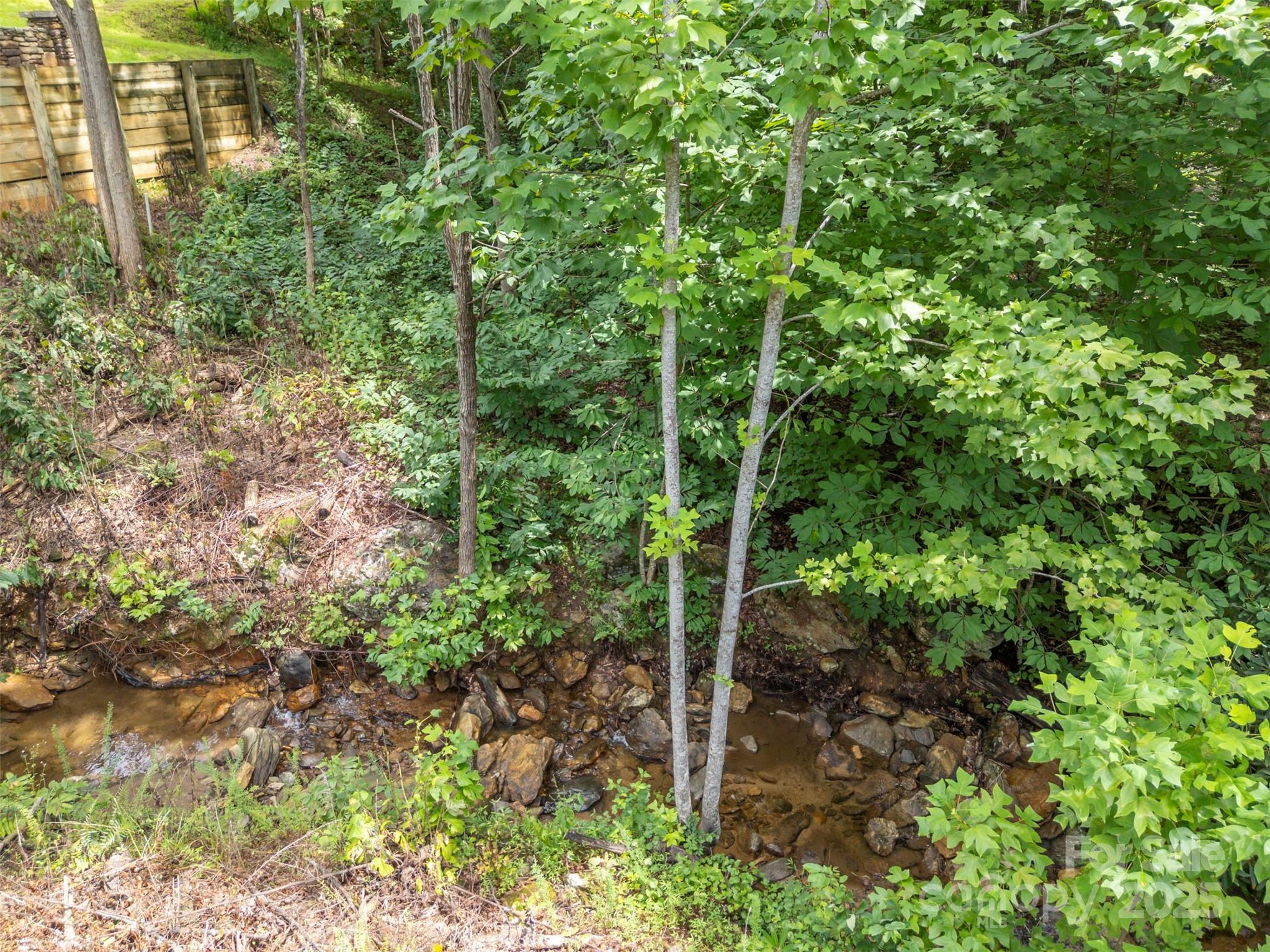 Brights Creek - Land