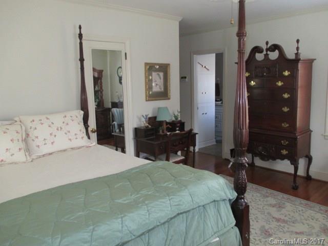 Forest Hills - Residential