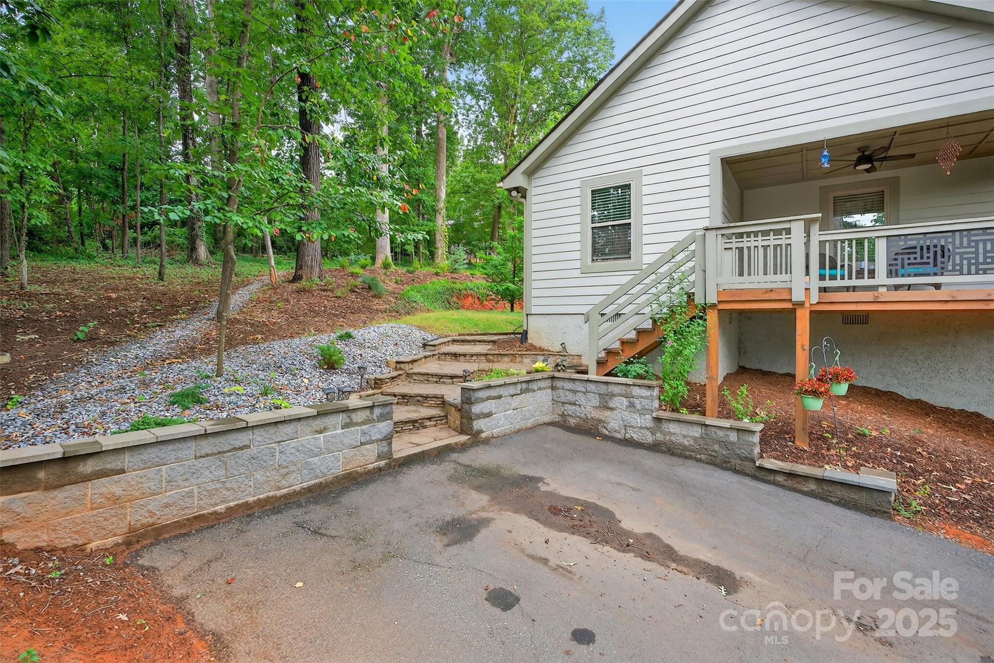 83 Grady Avenue