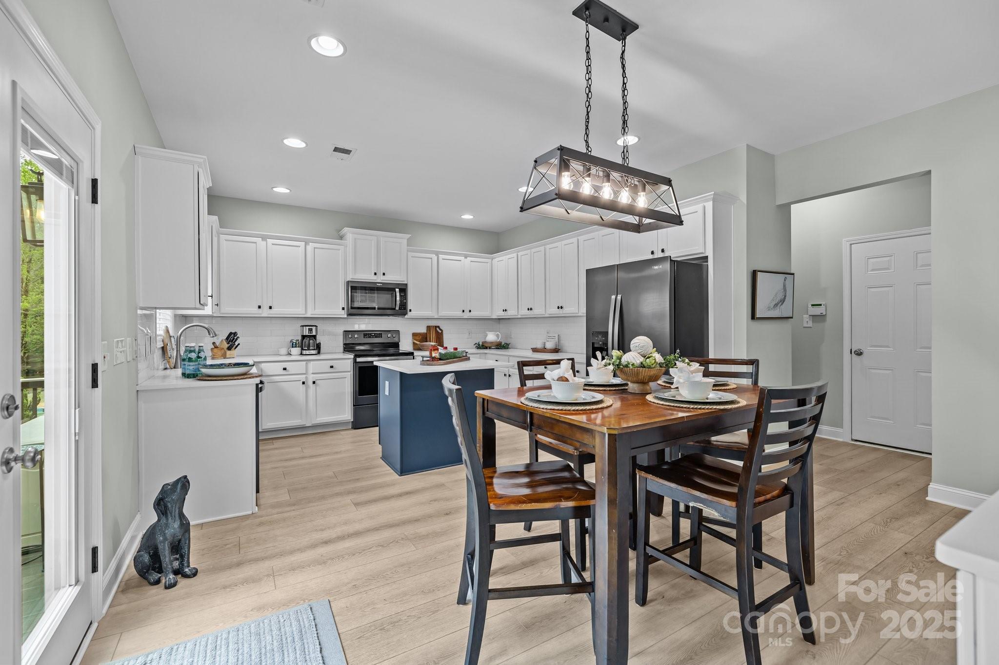 1809 Robbins Meadows Drive