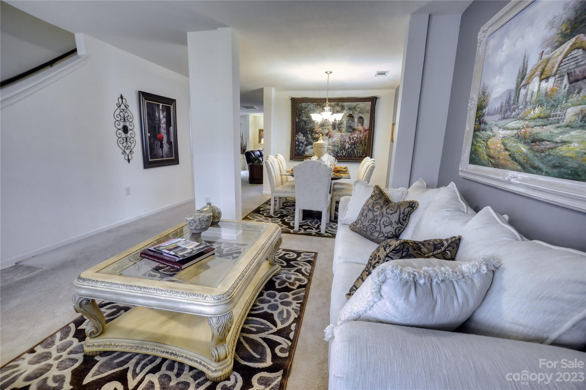 TUCKER CHASE - Residential