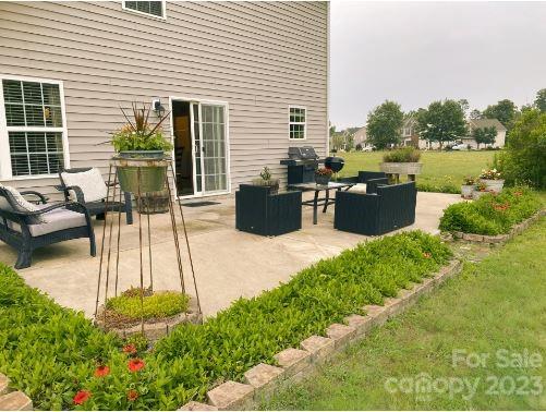 TUCKER CHASE - Residential