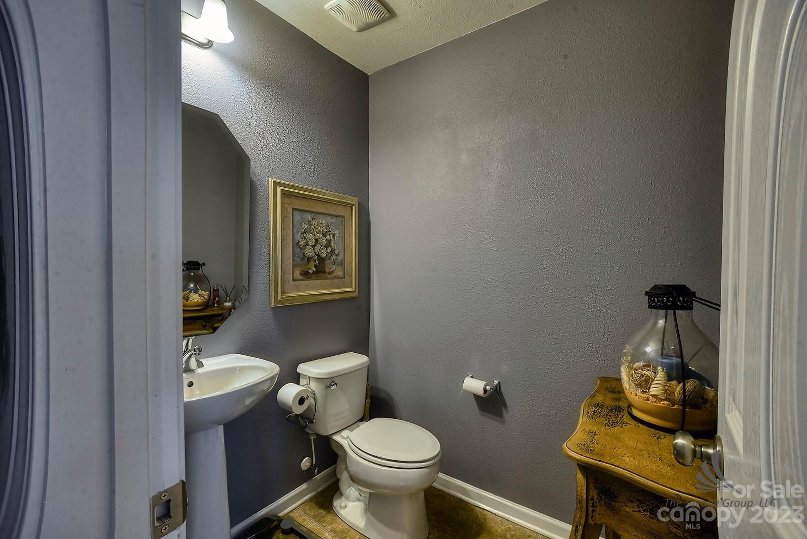 TUCKER CHASE - Residential