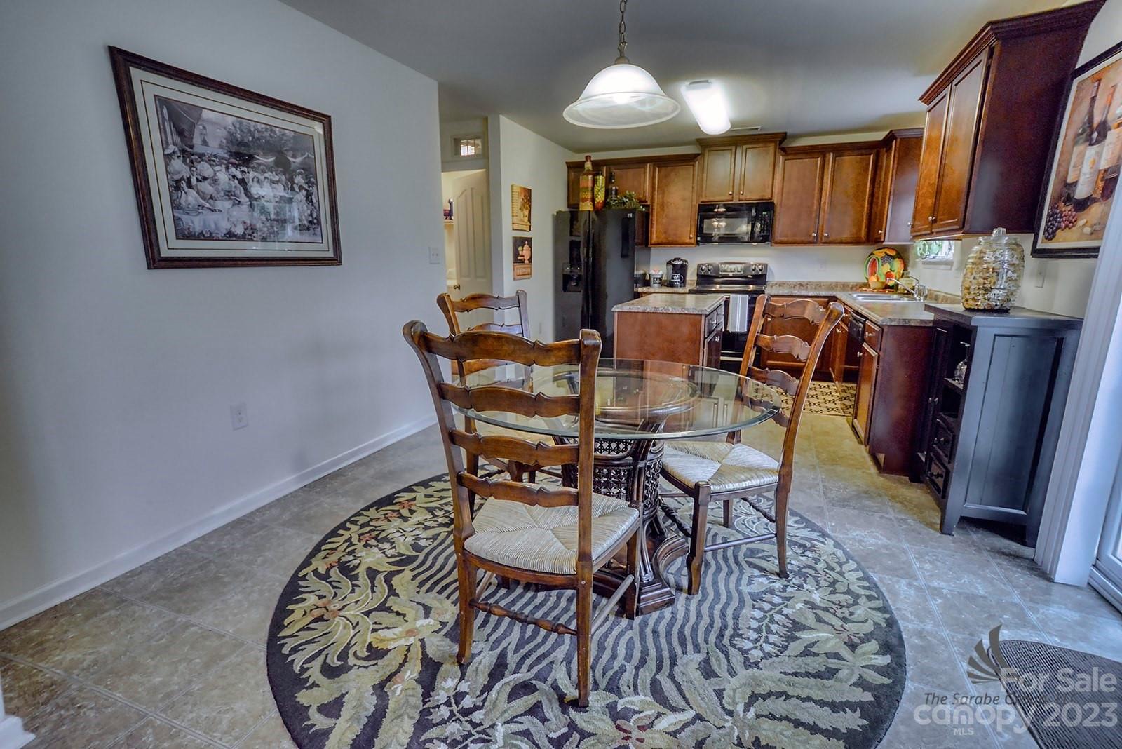 TUCKER CHASE - Residential