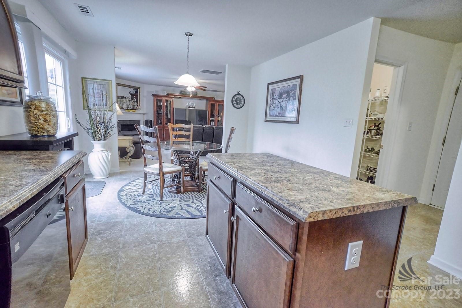 TUCKER CHASE - Residential