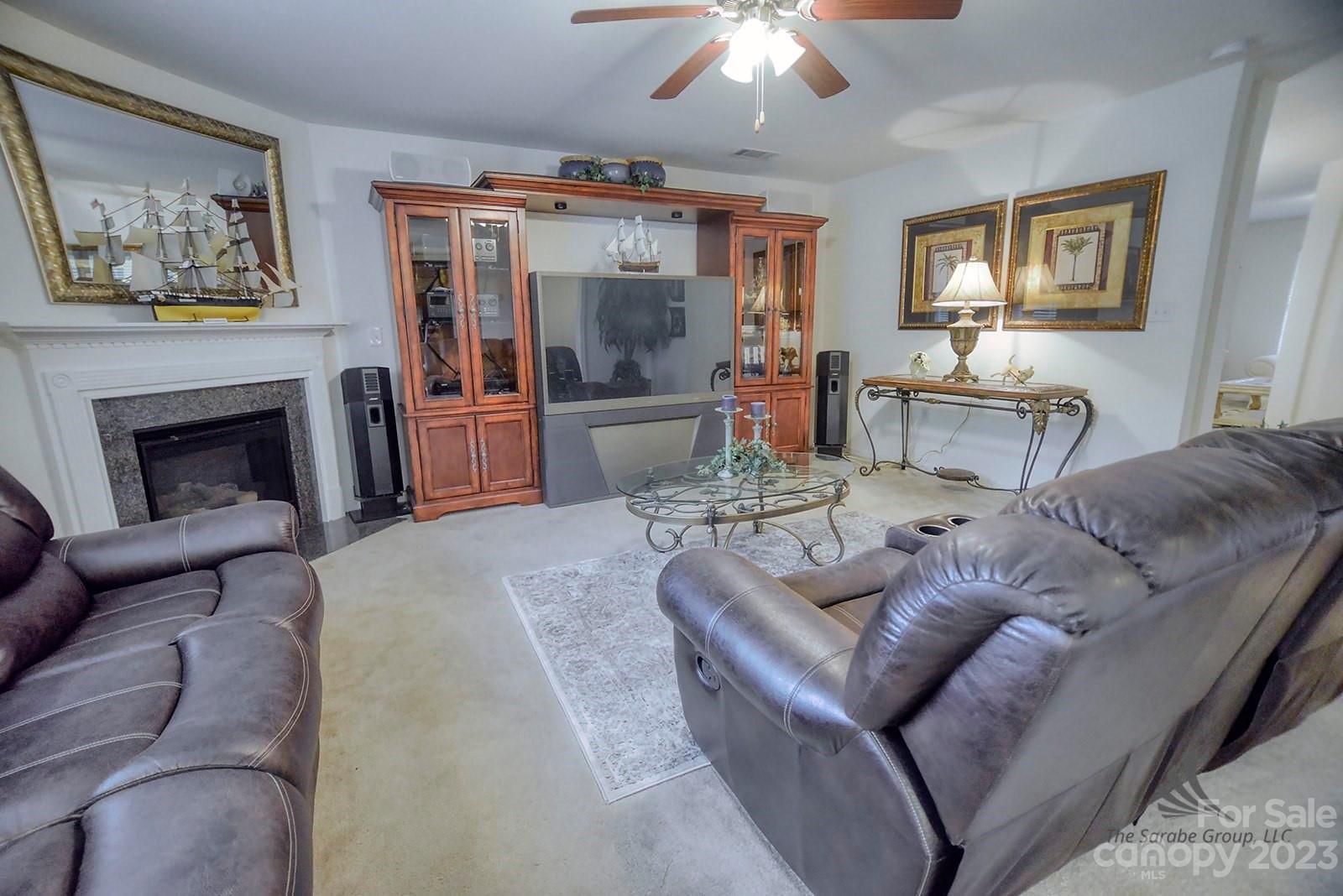 TUCKER CHASE - Residential