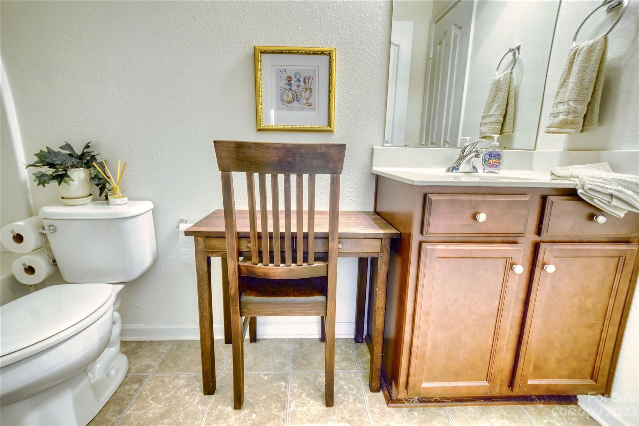 TUCKER CHASE - Residential