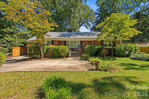 Photo of 1720 Flynwood Drive, Charlotte, NC 28205 (MLS # 4429718)