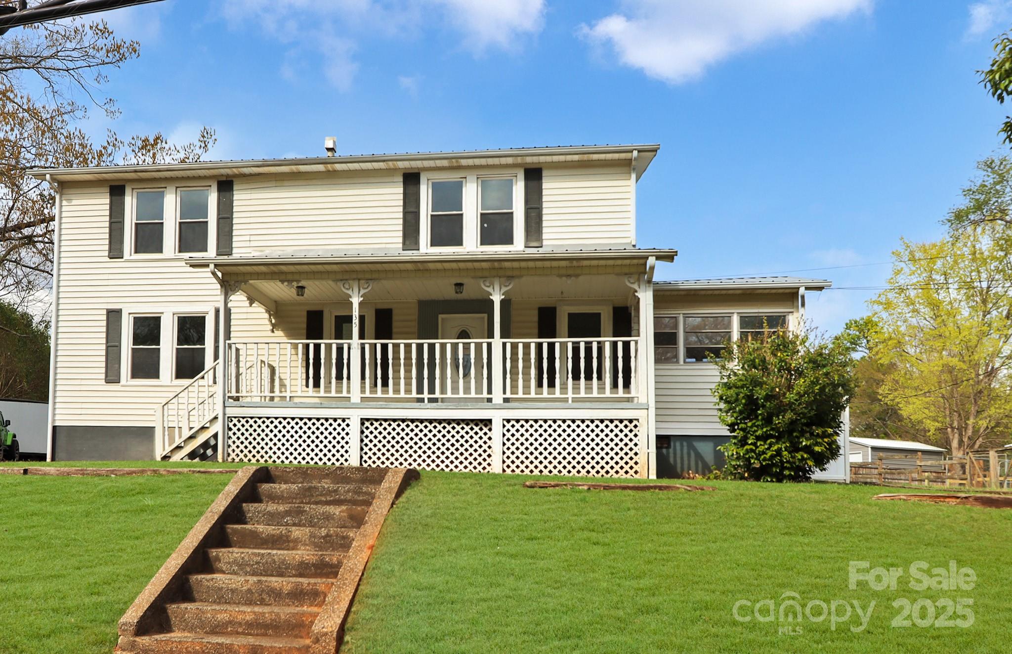 135 Old Caroleen Road