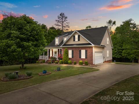 Photo for 3179 Westview Road