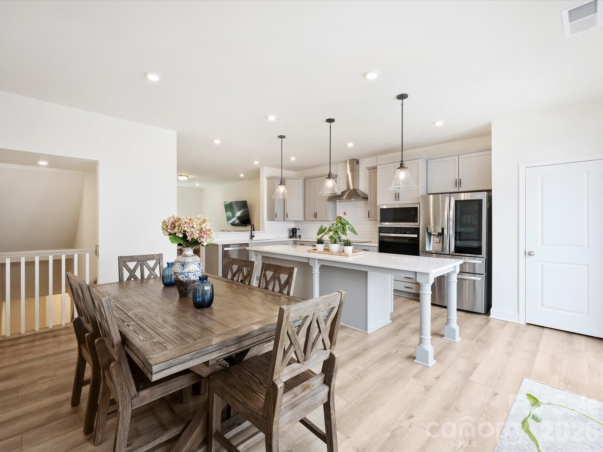 The Townes of Cotswold - Residential