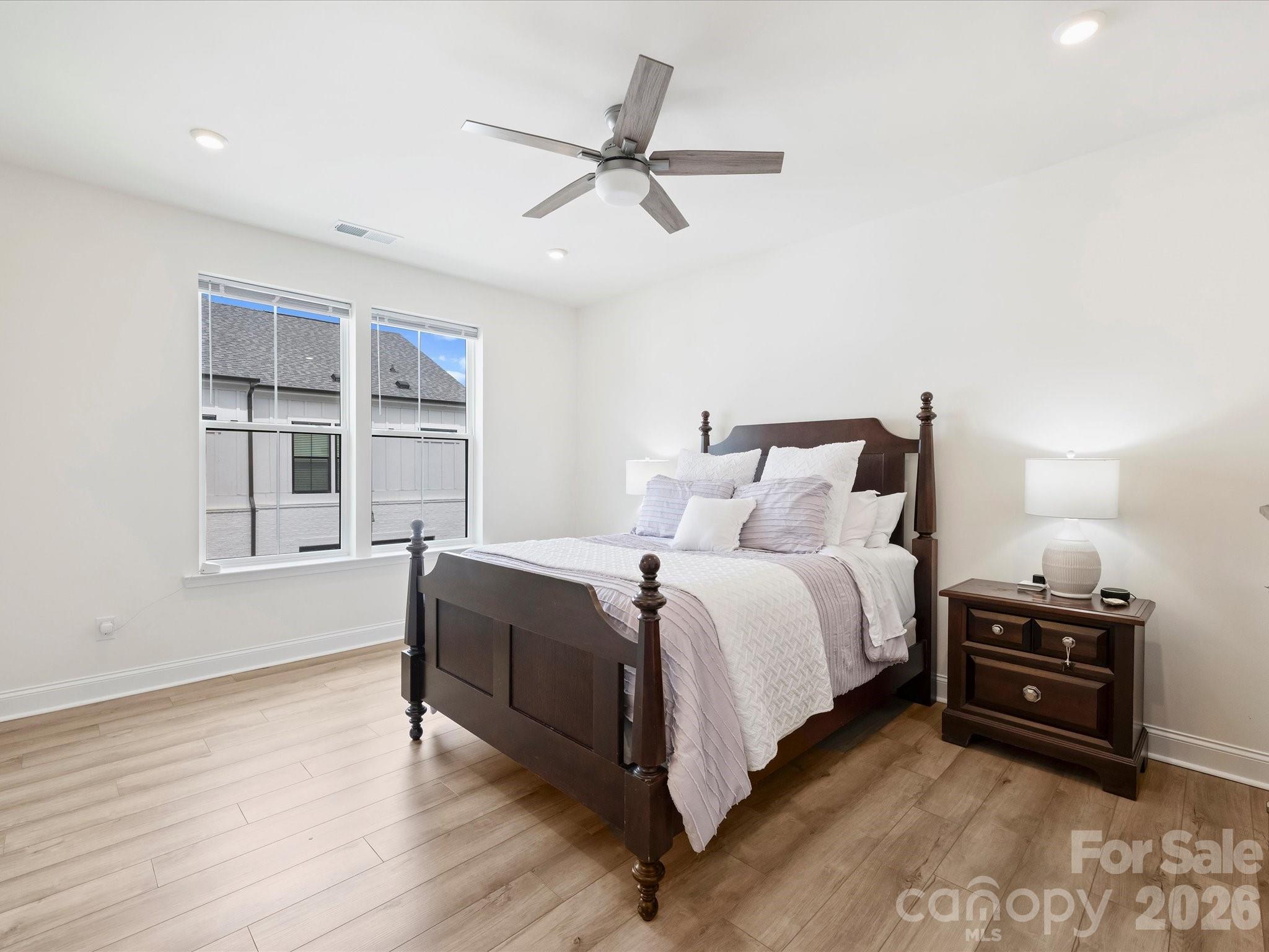 The Townes of Cotswold - Residential