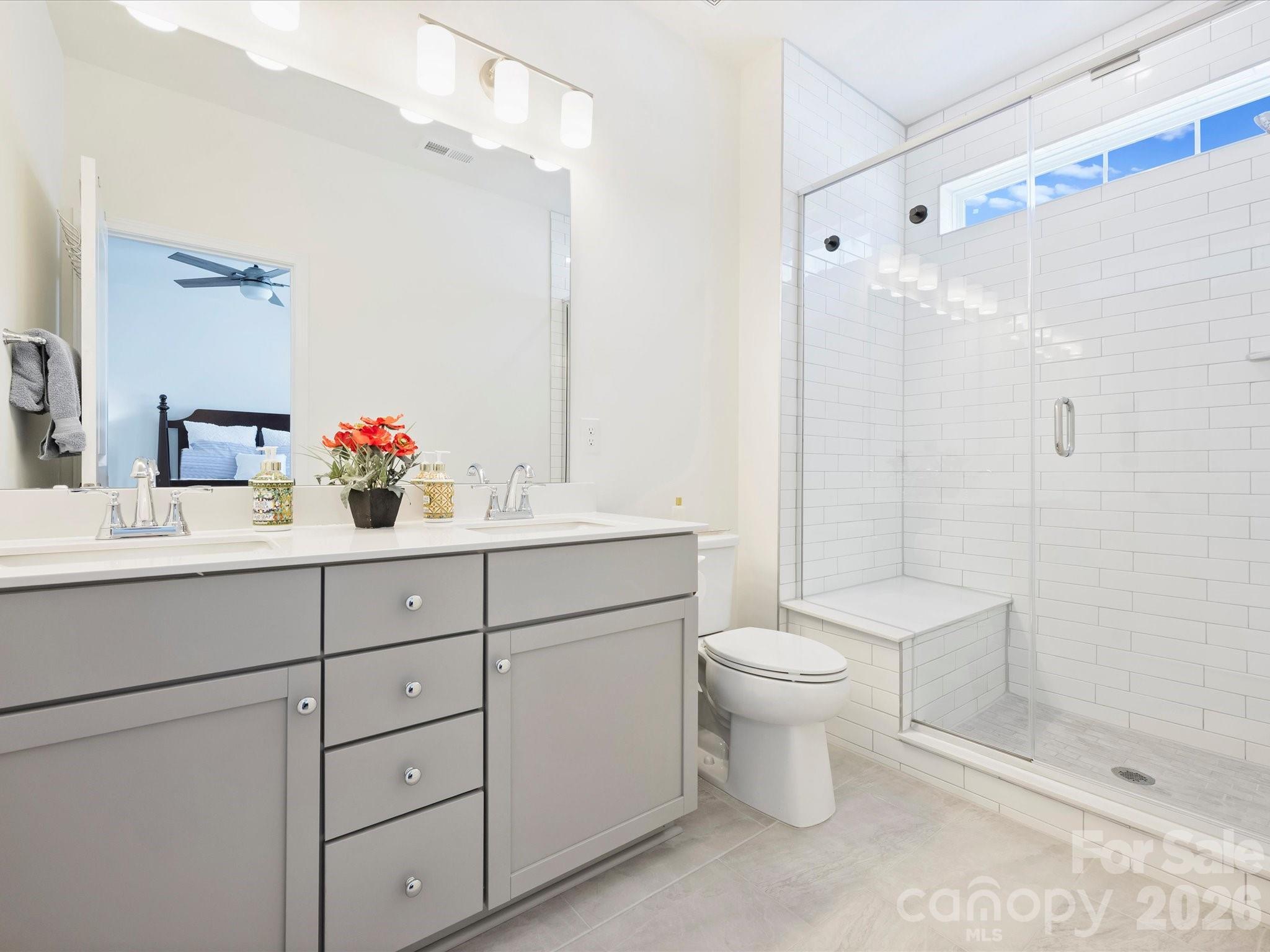 The Townes of Cotswold - Residential