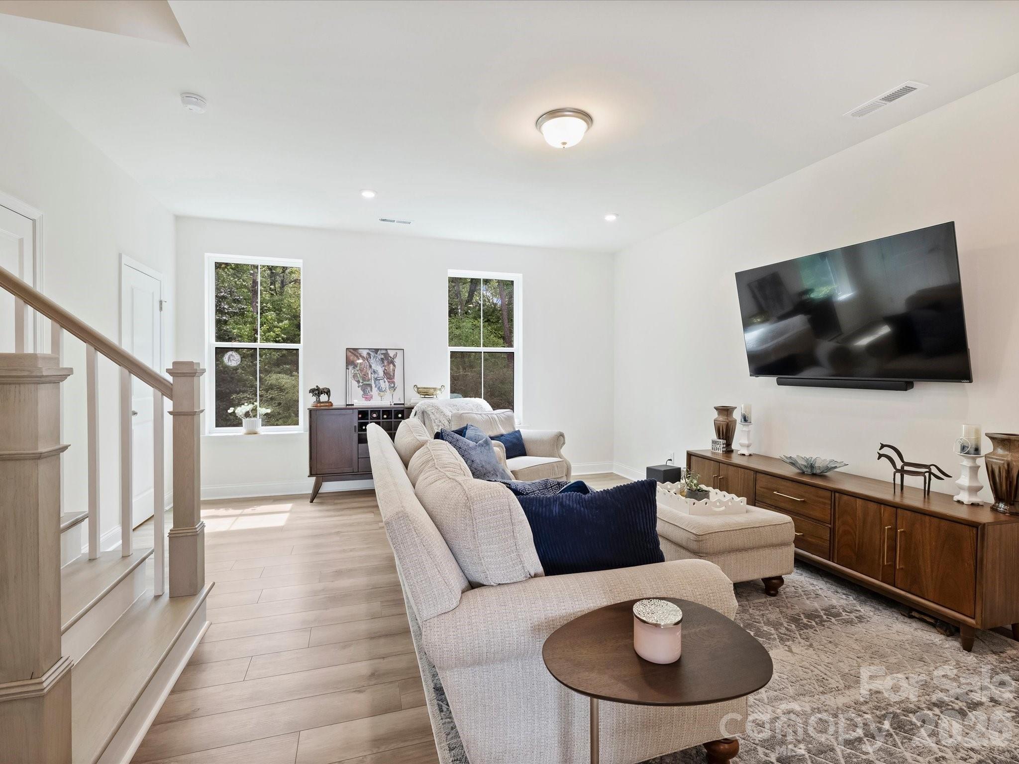 The Townes of Cotswold - Residential