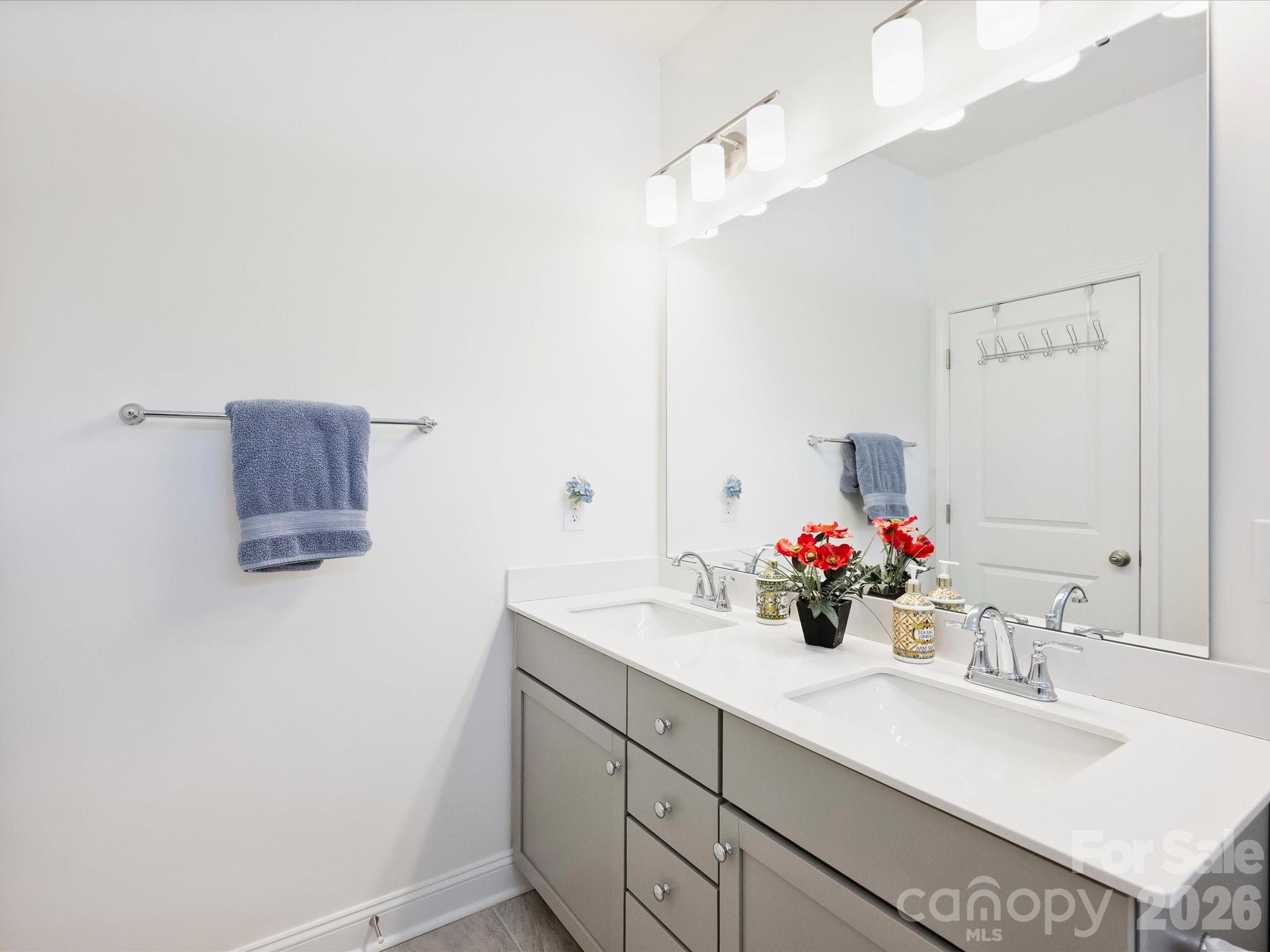 The Townes of Cotswold - Residential