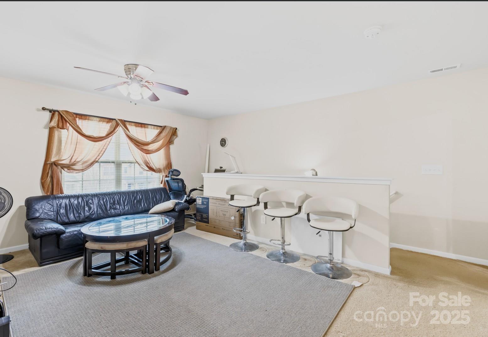 2803 Old House Circle