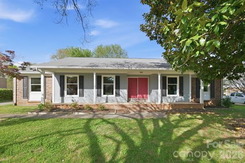 Photo of 13657 Idlewild Road, Matthews, NC 28105 (MLS # 4365621)