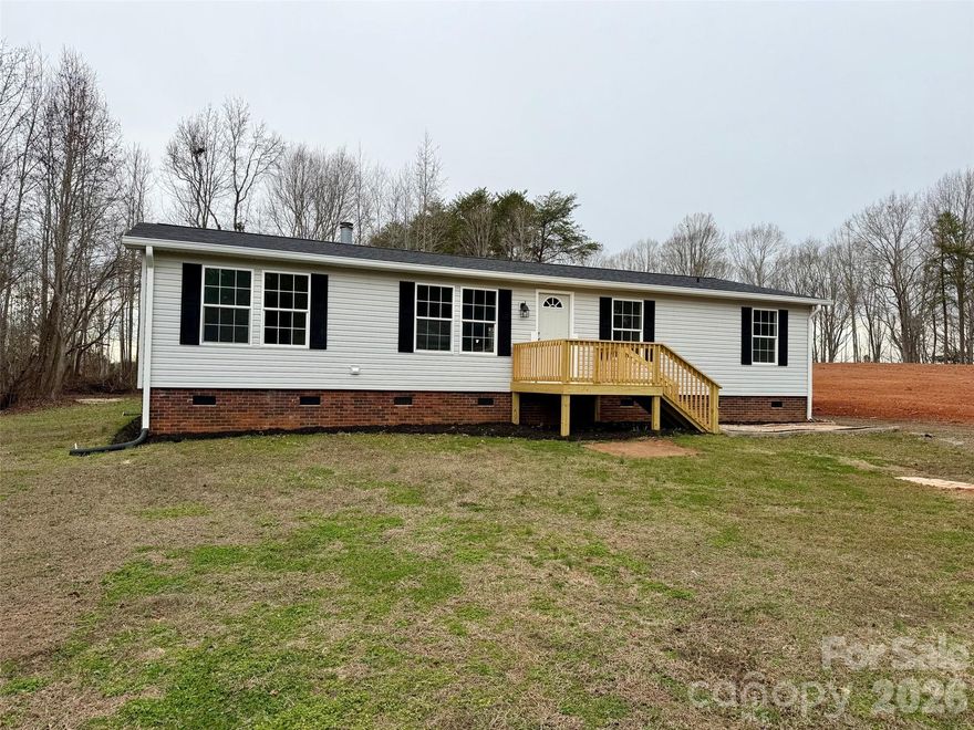 For Comps Only..... 3 Bedrooms 2 bath home on a nice lot in Shelby. Home has been updated with kitchen and bathroom cabinets, granite counter tops, stainless appliances, LVP flooring, paint, lighting, and plumbing fixtures.