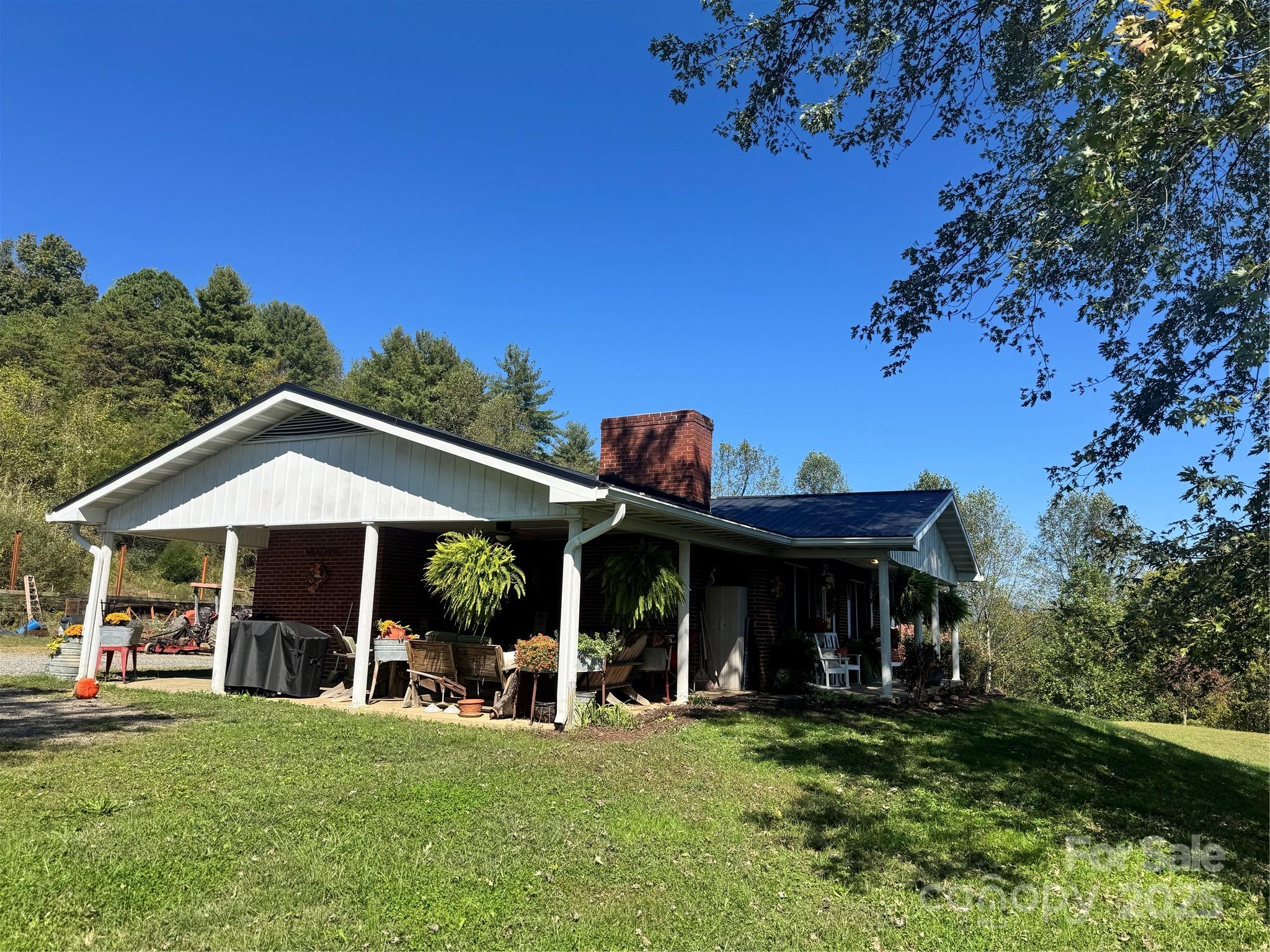 32 Bud Swan Road