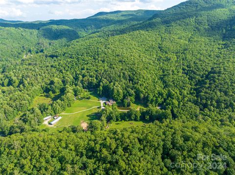 Photo of 500 Winding Gap Road, Lake Toxaway, NC 28487 (MLS # 4167436)